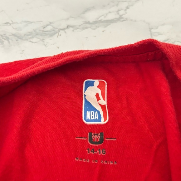 Chicago Bulls NBA Youth 14-16 Boys Short Sleeve Basketball Tee Pullover - Picture 4 of 4